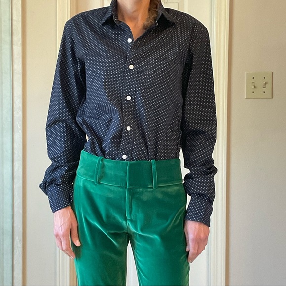 J Crew 100% Cotton Shirt, Men’s Shirt but look how good it looks on a lady! Sz M - Picture 3 of 12